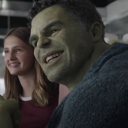 Lia Marielle Russo is posing for a selfie with the Hulk.
